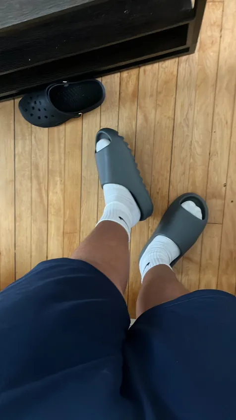 POP   Yeezy Slide Granite, ID4132 review Malik