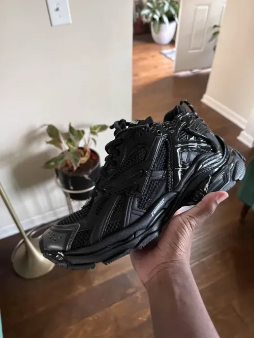 PKGoden Balenciaga Runner Black 656065 W3RA1 1000 review 