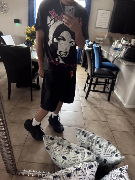 PKGoden   Balenciaga Defender Black 685613 W2RA6 1000  review Zach Humenik 01