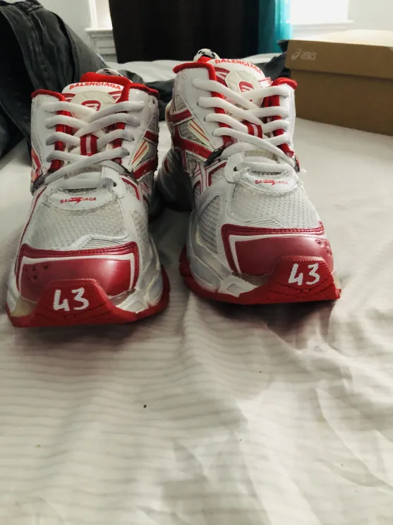 PKGoden  Balenciaga Runner Blue White Red 677402 W3RB2 9060 review tysean Williams 02