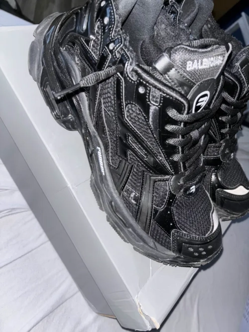 [ FLASH SALE ] PKGoden Balenciaga Runner Black 656065 W3RA1 1000 review 
