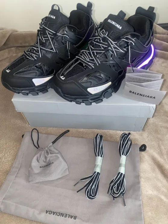 PKGoden Balenciaga Track LED Tess Black And White 542023 W1GB1 2045 review Jocquez Lucious 00