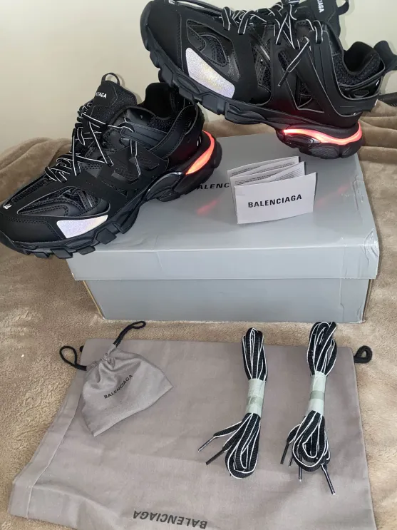 PKGoden Balenciaga Track LED Tess Black And White 542023 W1GB1 2045 review Jocquez Lucious 01