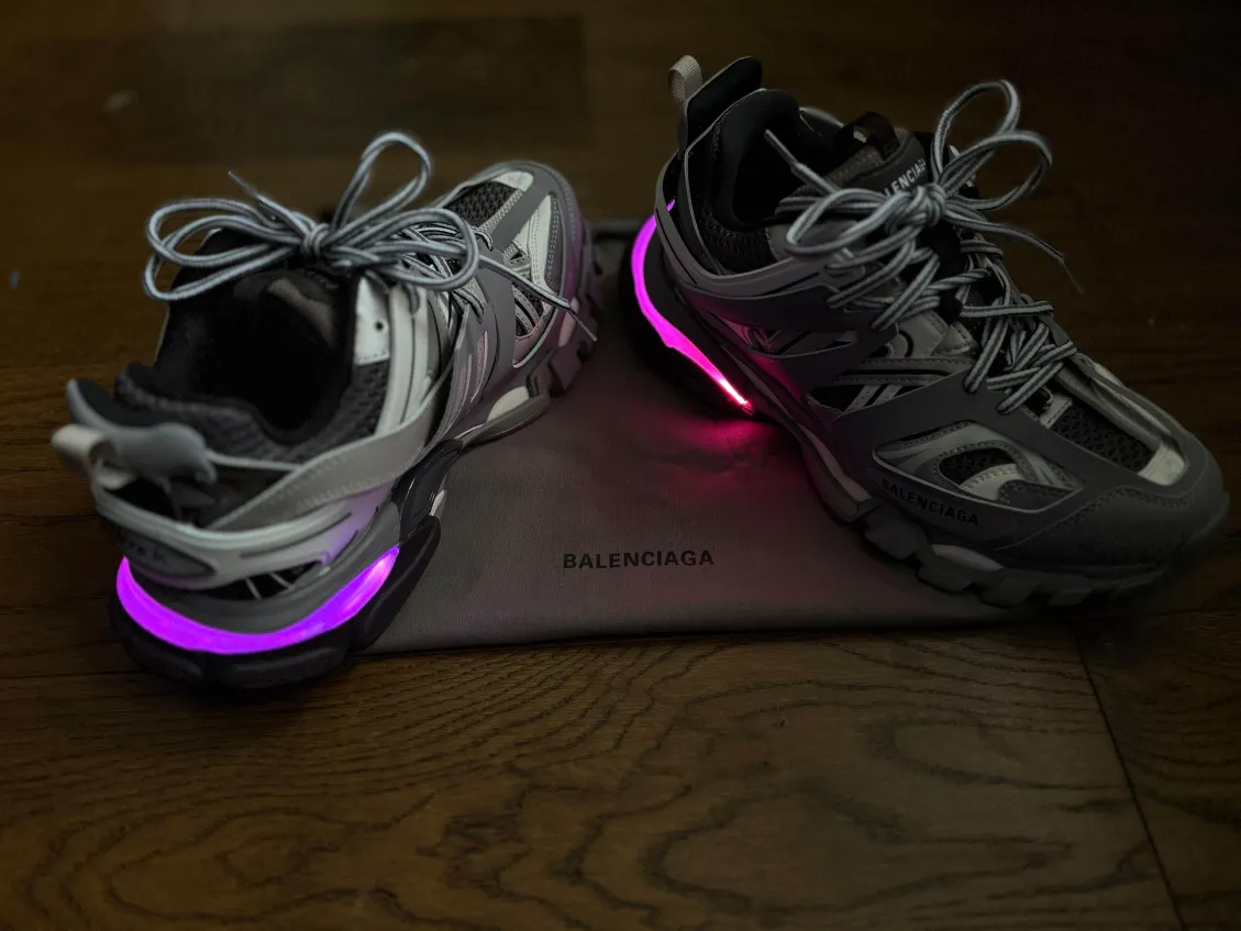 PKGoden Balenciaga Track LED Tess S.Grey 555032 W1GB7 1214 review charles