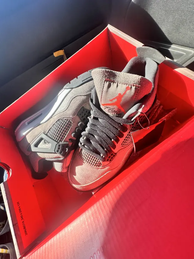 PKGoden Jordan 4 Retro "Taupe Haze", DB0732-200 review Lewis Hollowood