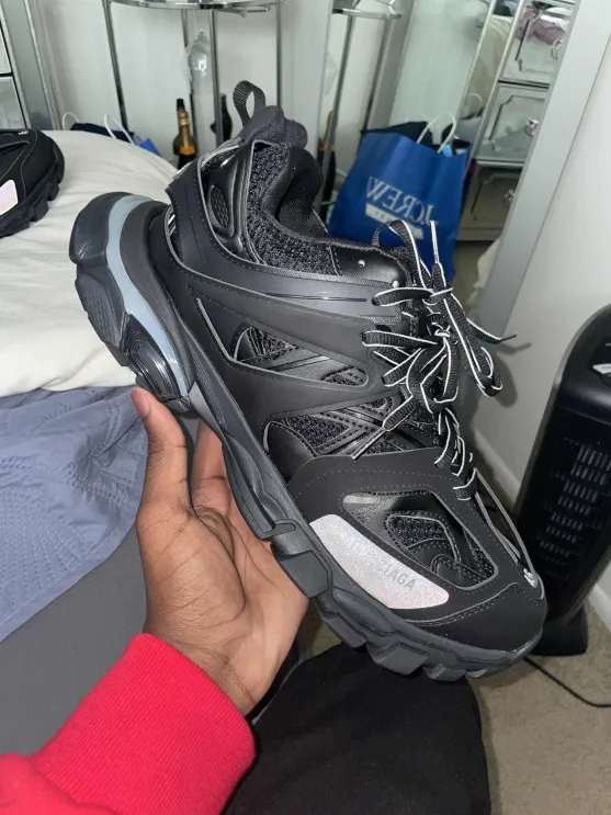 PKGoden Balenciaga Track LED Tess S.Black 555032 W1GB7 1000  review Ernesto Clark 00