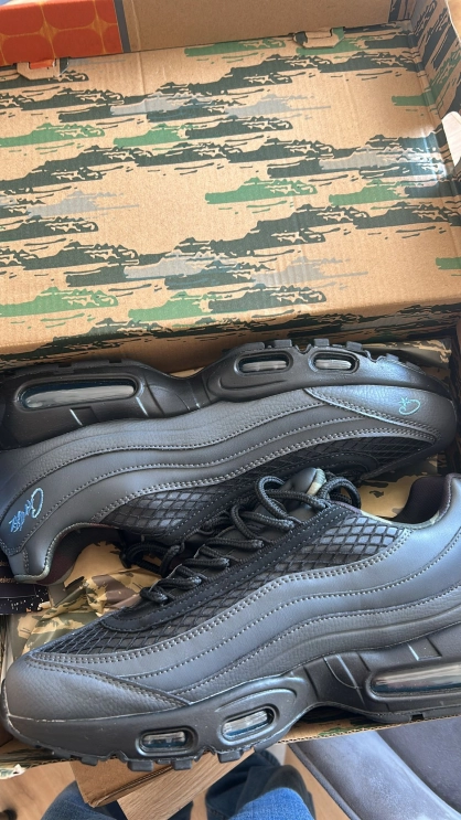 POP Corteiz Corteiz x Air Max 95 Les Bleus FB2709-002  review 