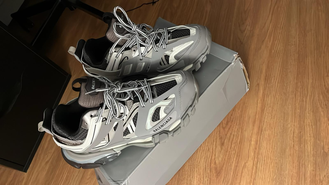 PKGoden Balenciaga Track LED Tess S.Grey 555032 W1GB7 1214 review Addi Grace