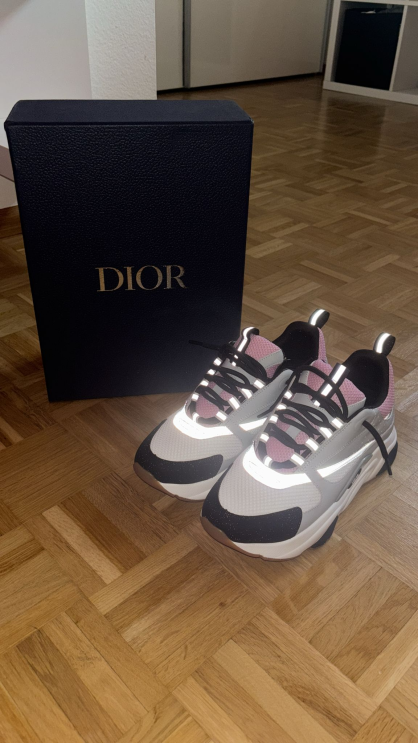 PKGoden Dior B22 Pale Pink Grey review Zyon Parker