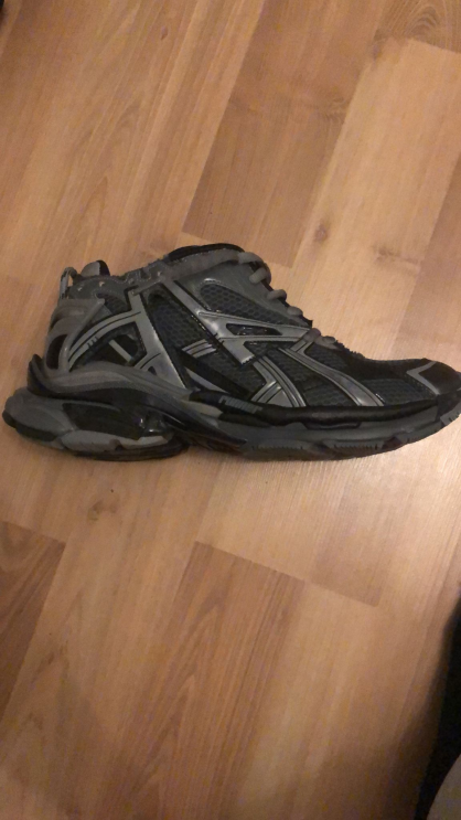 PKGoden Balenciaga 7th Runner All Black Gray 677402 W3RB2 1515 review Yunis Del Duca 00