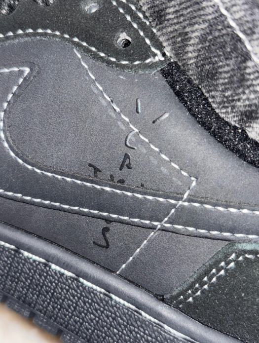 POP Jordan 1 Retro Low OG SP Travis Scott Black Phantom, DM7866-001 review Sean Coleman 01