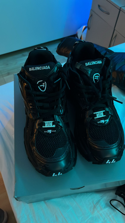 PKGoden Balenciaga Runner Black 656065 W3RA1 1000 review Derrick Knight 00