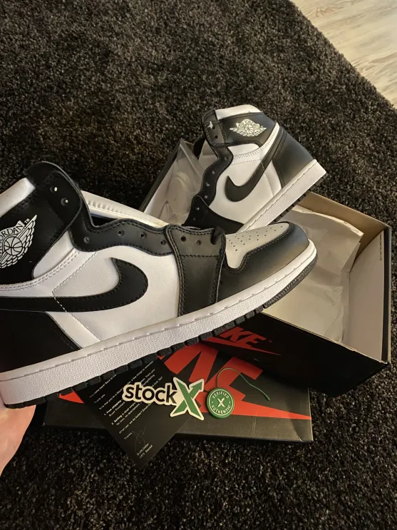 PKGoden   Jordan 1 Retro High OG Black White 555088-010 review Nadia 00
