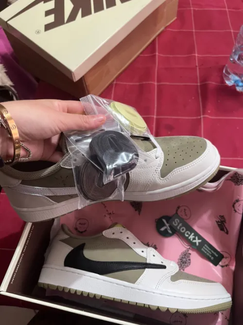 PKGoden  Travis Scott x Air Jordan 1 Low OG SP Medium Olive  DM7866-200 review 