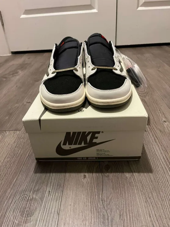 PKGoden  Travis Scott x Air Jordan 1 Low OG Olive, DZ4137-106 review Diego Morales 02