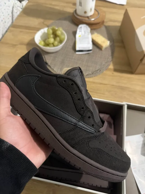 PKGoden  Travis Scott x Air Jordan 1 Low OG SP Velvet Brown DM7866-202 review Fernando Salgado 00