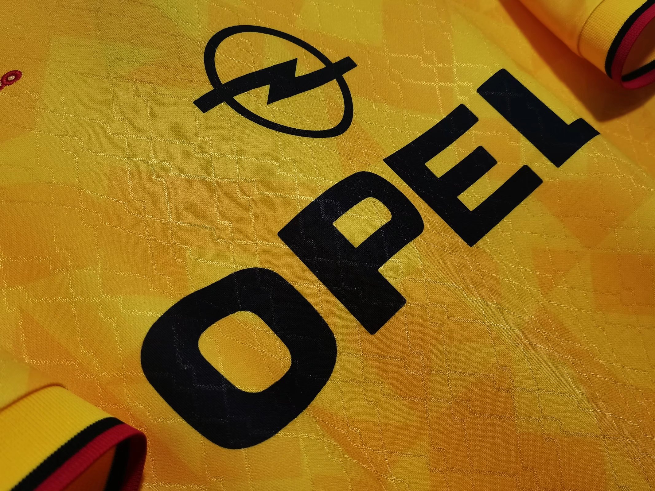 A.C. Milan 1995/96 Second Away Soccer Jersey