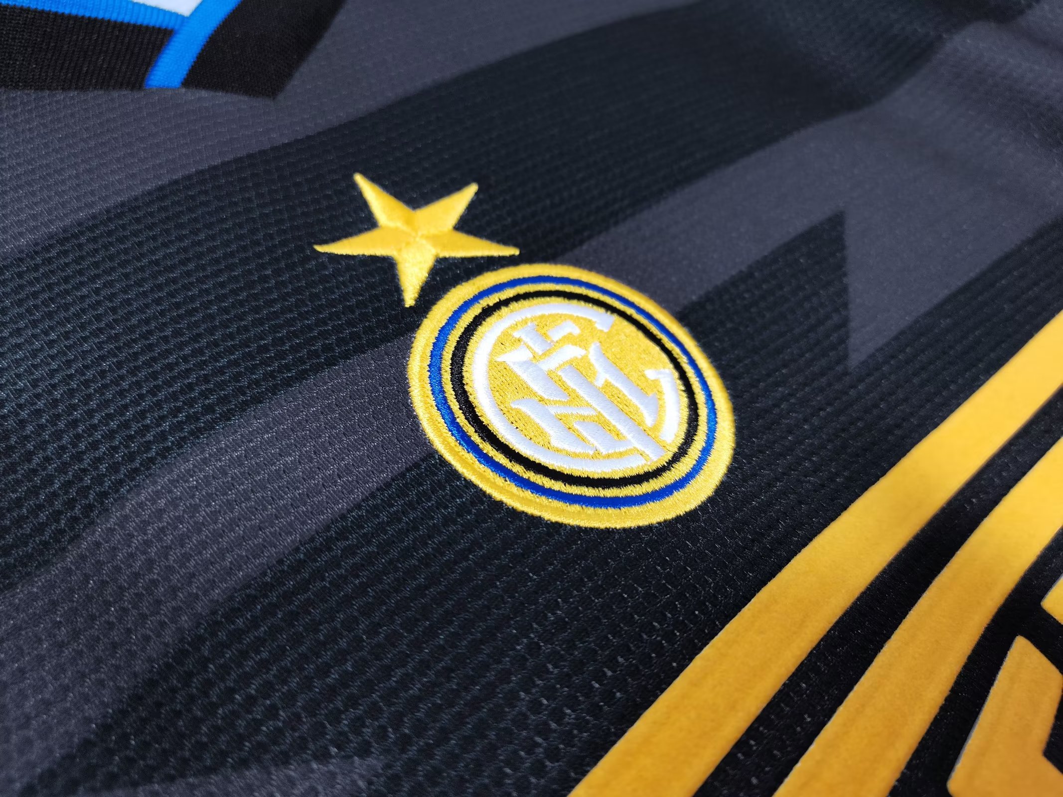 Internazionale Milan Retro Jerseys 1997/98 Second Away Soccer Jersey