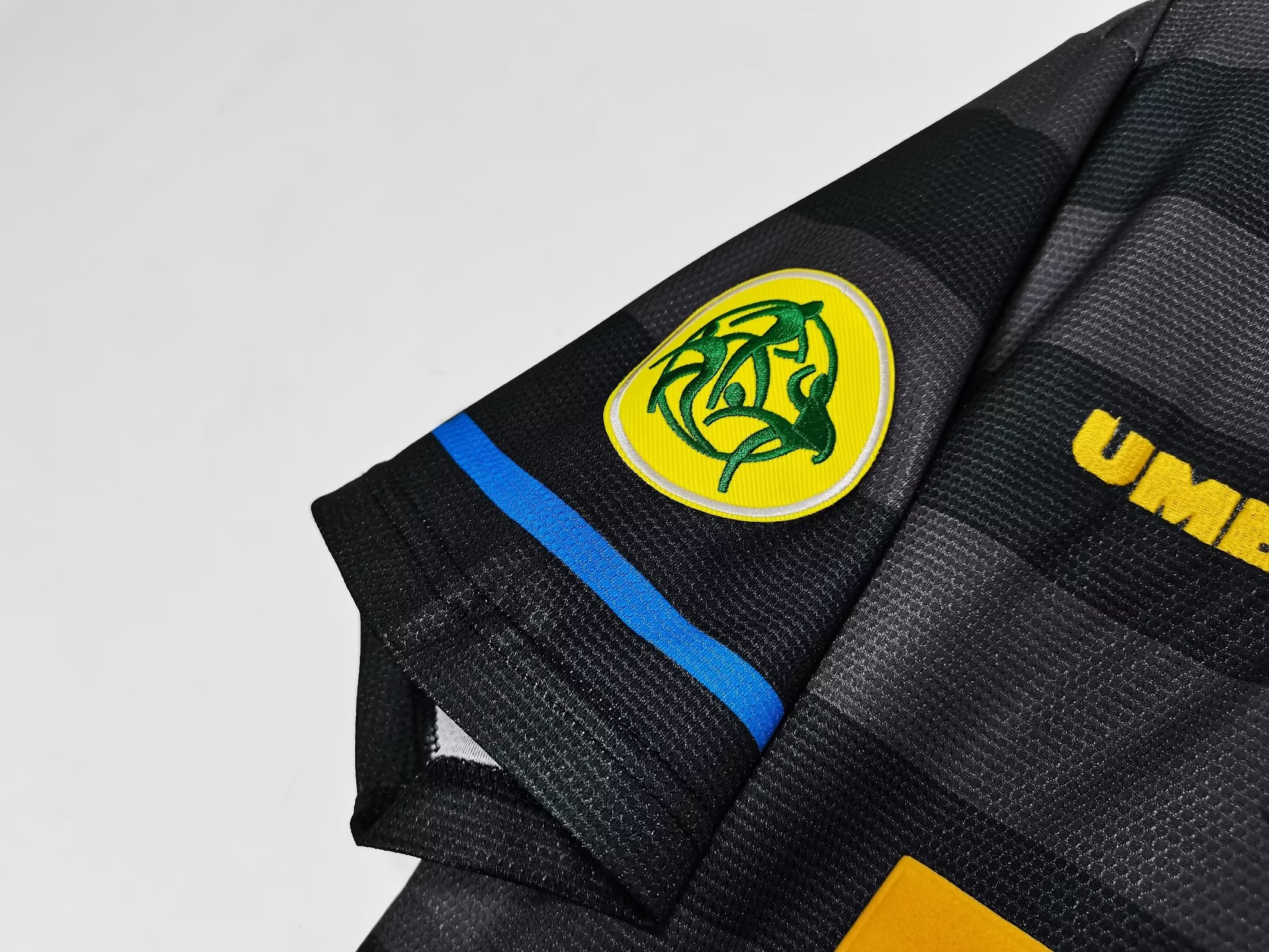 Internazionale Milan Retro Jerseys 1997/98 Second Away Soccer Jersey