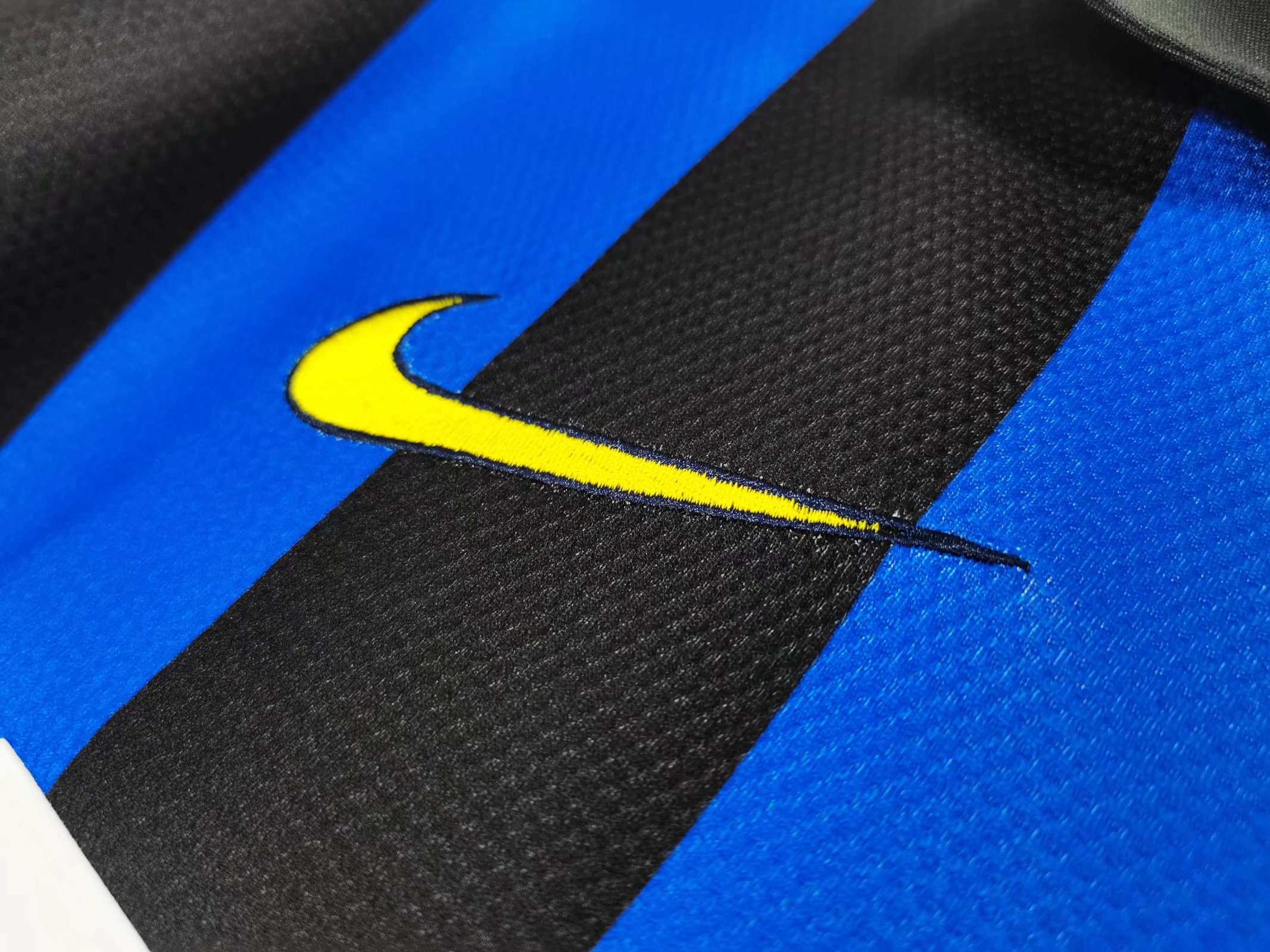 Internazionale Milan 1998/99 Home Soccer Jersey