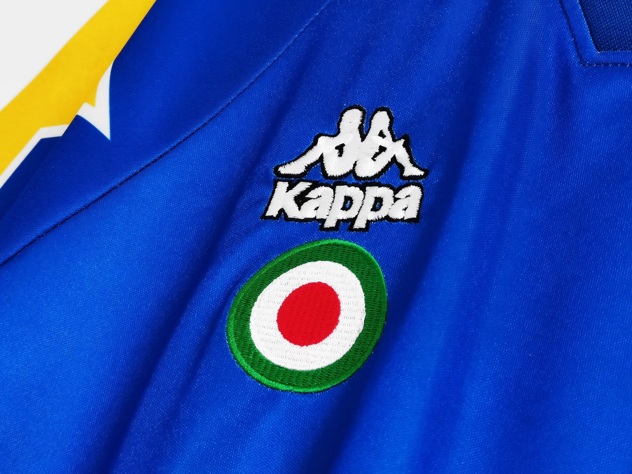 Juventus F.C. 1995/96 Away Soccer Jersey