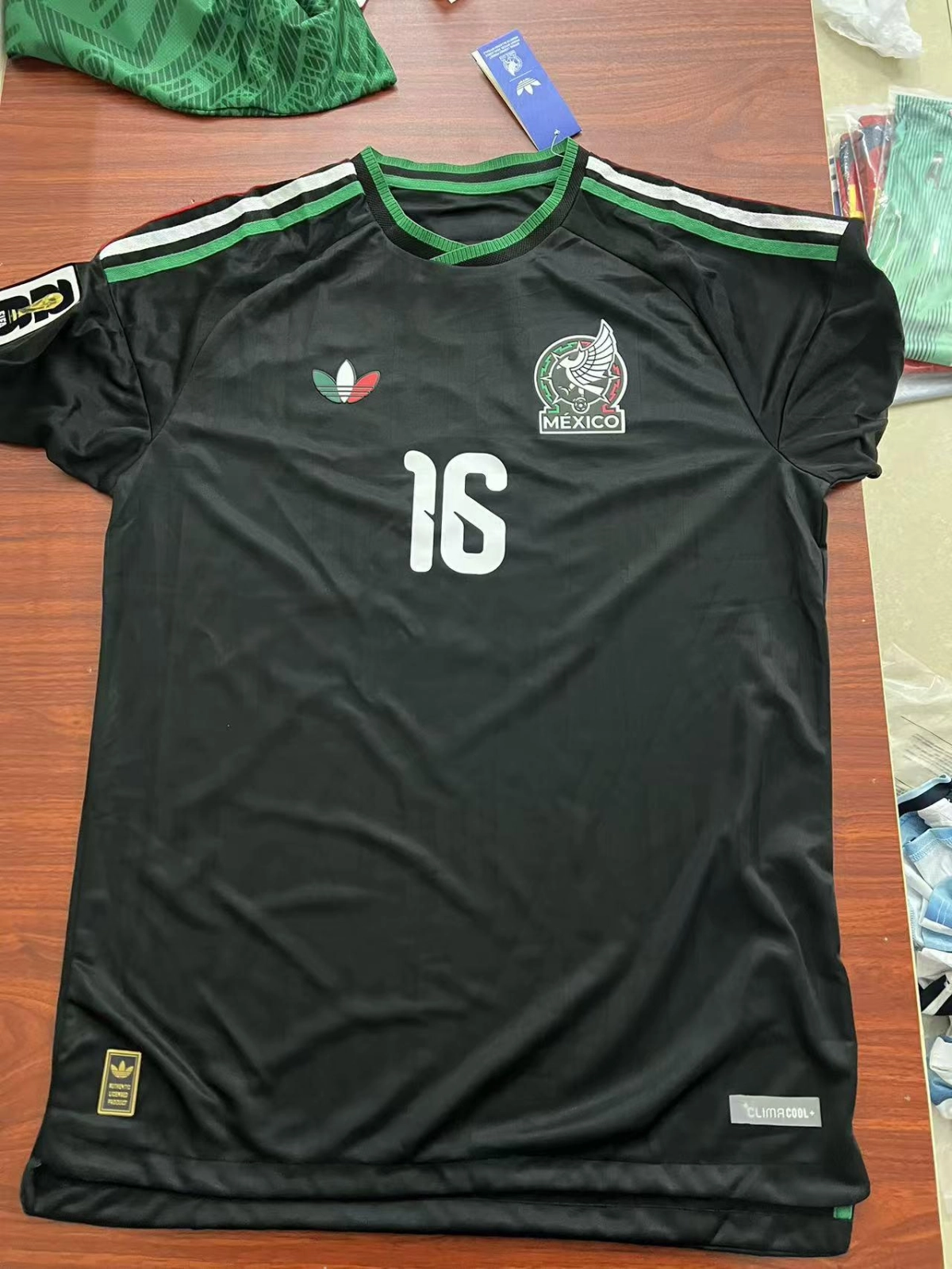 Order NO: Order NO: 7112【Player Edition 2026 Mexico Black Jersey】 Shipped