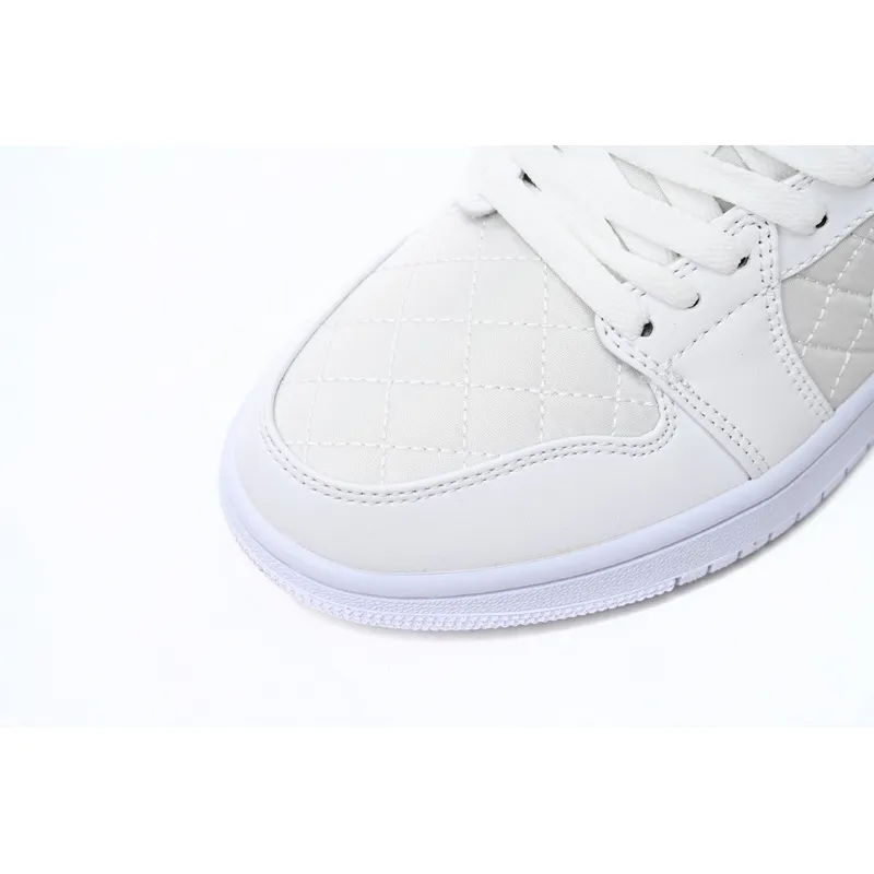  Air Jordan 1 Low Quilted “Triple White DB6480-100