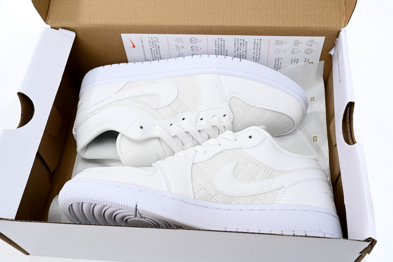  Air Jordan 1 Low Quilted “Triple White DB6480-100