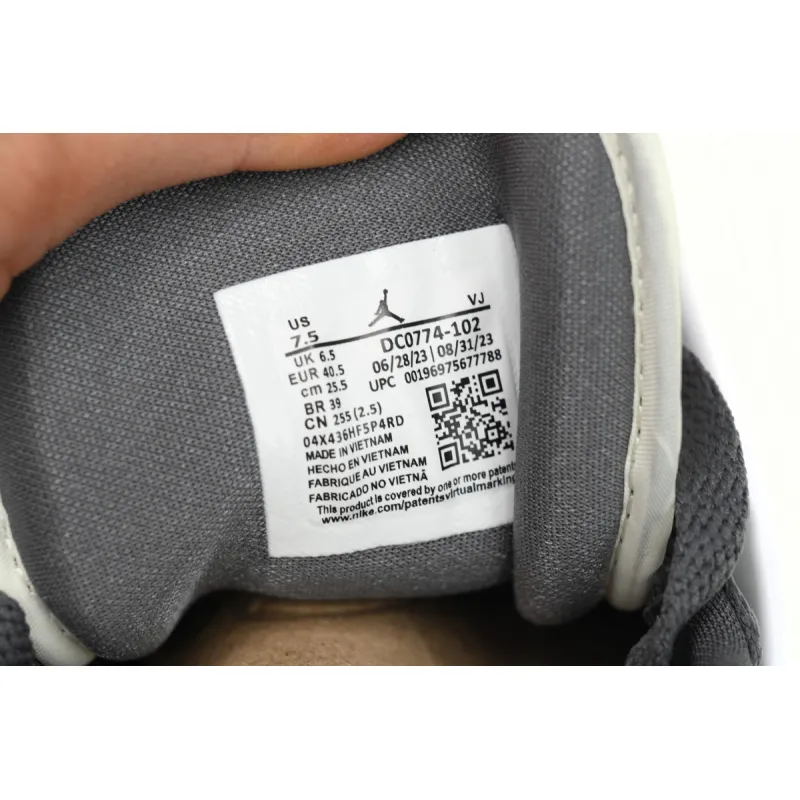 Air Jordan 1 Low Dark Grey (Women's) DC0774-102