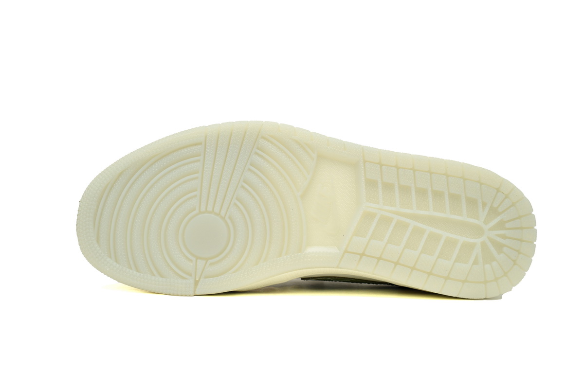 Air Jordan 1 Low OG Year of the Dragon (2024) (GS)  FQ6593-100