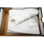 Air Jordan 1 Low SE Glitter Swoosh (GS) FQ9112-100