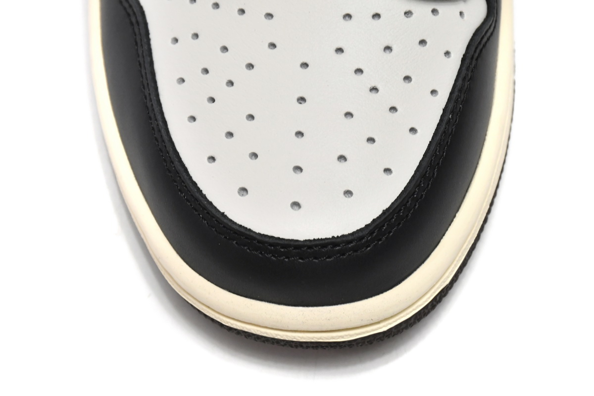 Air Jordan 1 Low x Travis Scott Dark Mocha  CQ4277-105