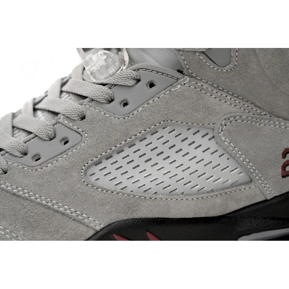 Air A Ma Maniére x Air Jordan 5 “Light Bone”  FD1330-006