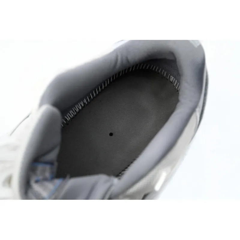 Air Jordan 11 Retro Low Cement Grey  AV2187-140