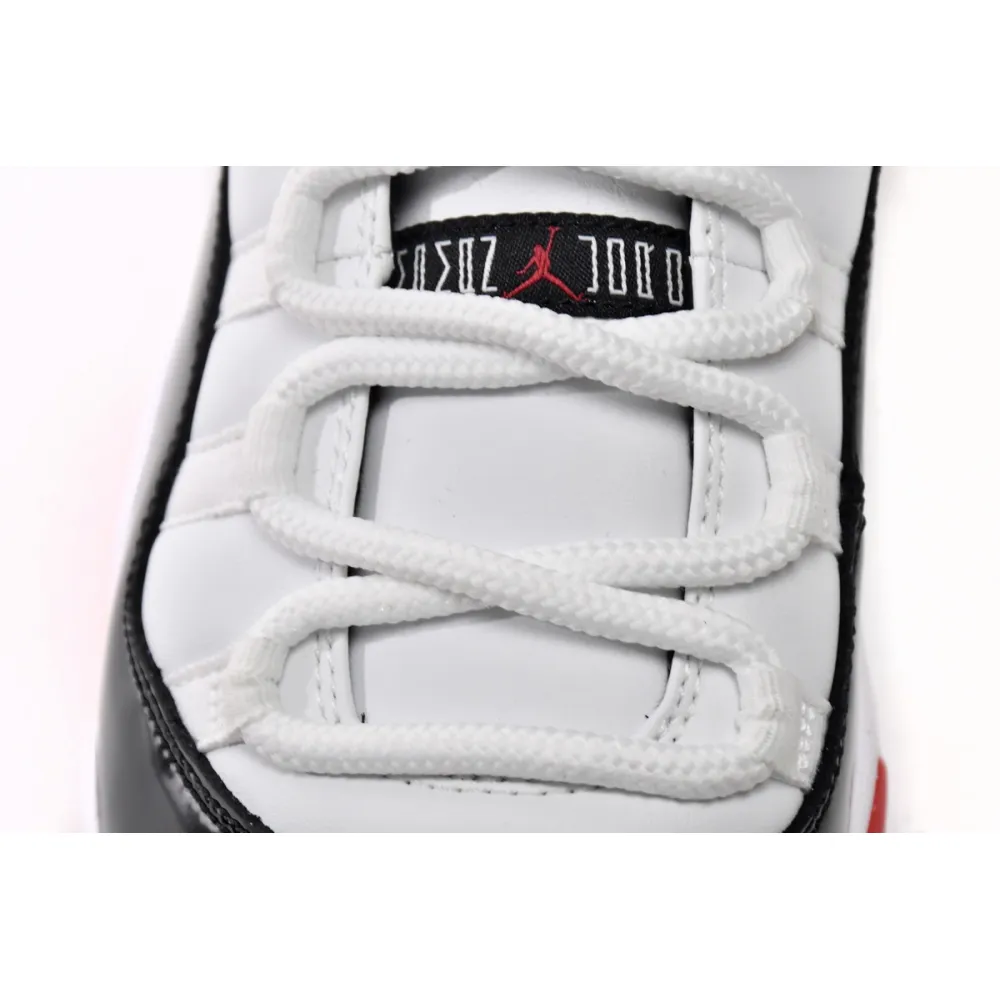 Air Jordan 11 Retro Low Concord Bred AV2187-160