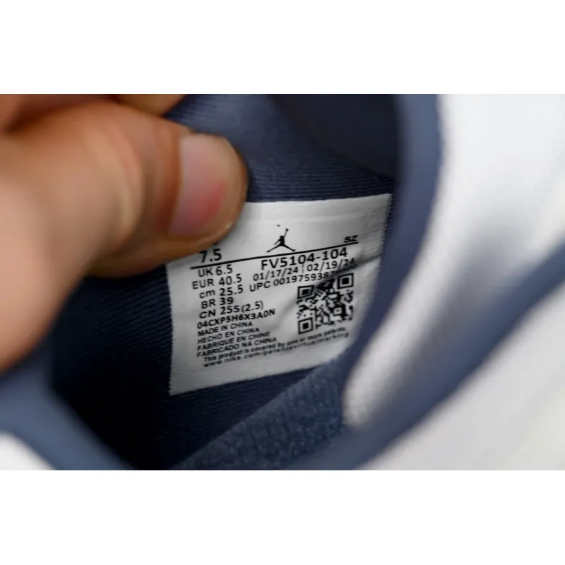 Air Jordan 11 Retro Low Diffused Blue (2024) FV5104-104