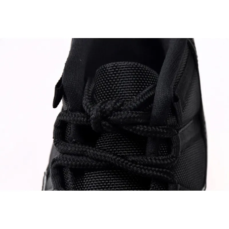 Air Jordan 11 Retro Playoffs Bred (2019) 378037-061