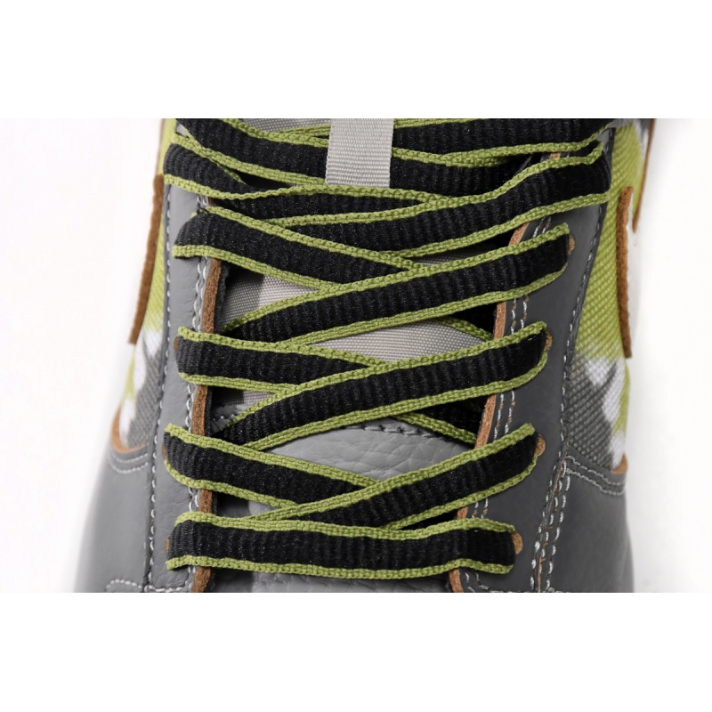 Nike SB Dunk Low HUF Wait, What!? (Friends and Family) FD8775-002