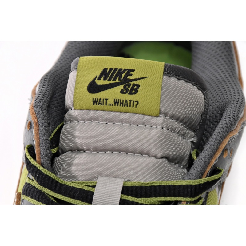 Nike SB Dunk Low HUF Wait, What!? (Friends and Family) FD8775-002