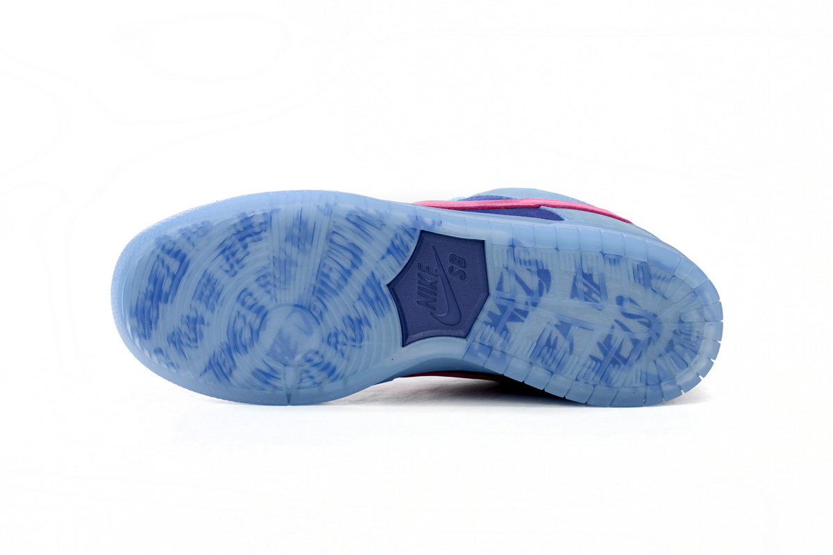 Nike SB Dunk Low Run The Jewels DO9404-400