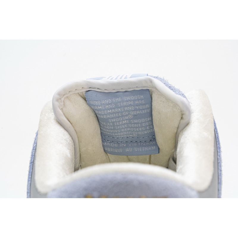 Nike SB Dunk Low Sean Cliver  DC9936-100
