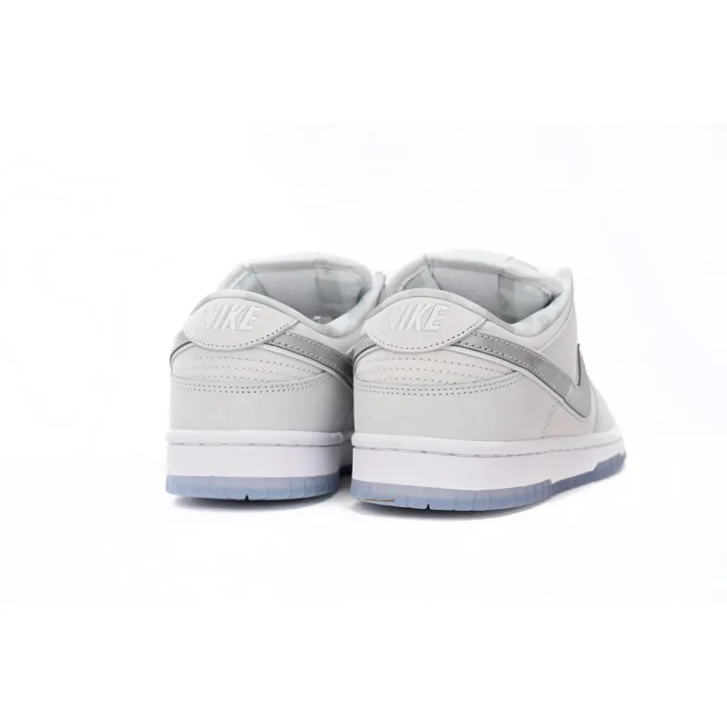 Nike SB Dunk Low White Lobster (Friends and Family) FD8776-100