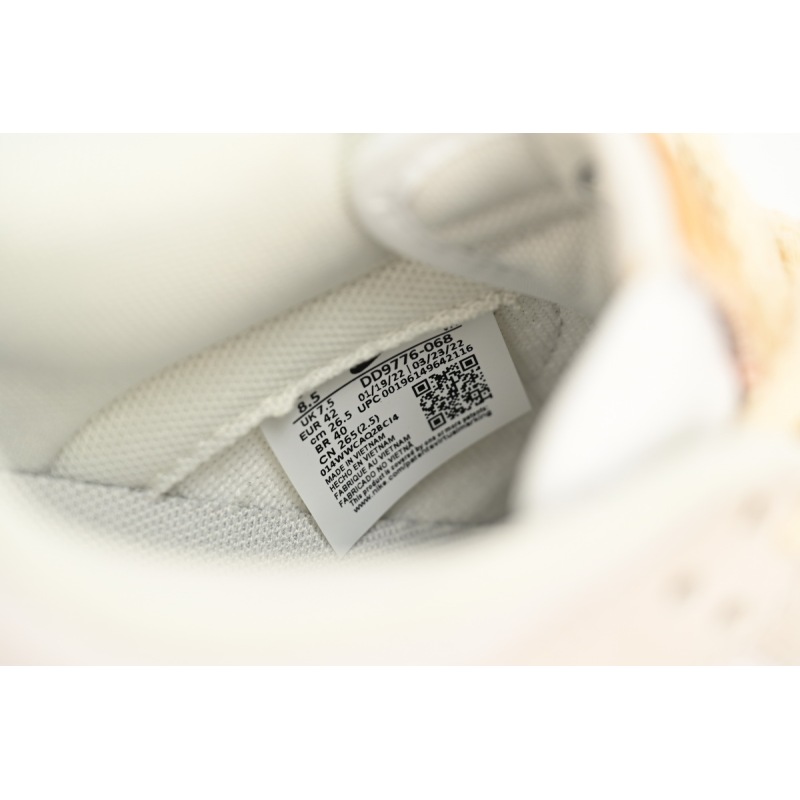 Stussy x Nike SB Dunk Low Stussy  DD9776-068 