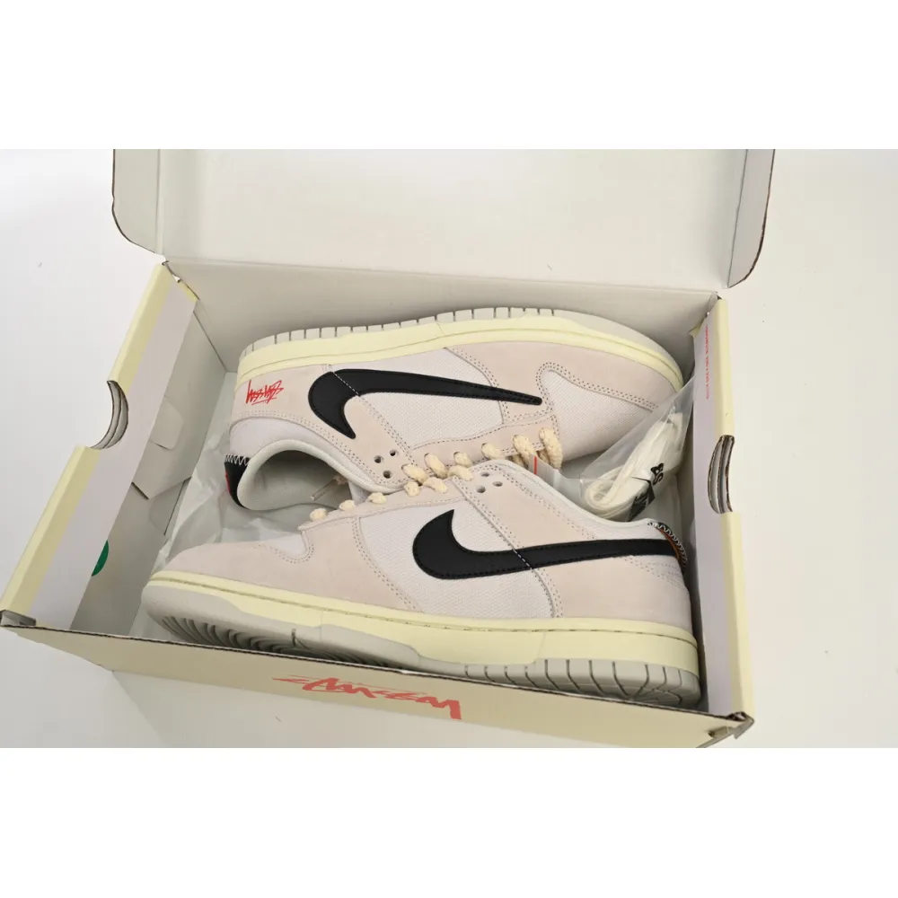 Stussy x Nike SB Dunk Low Stussy  DD9776-068 
