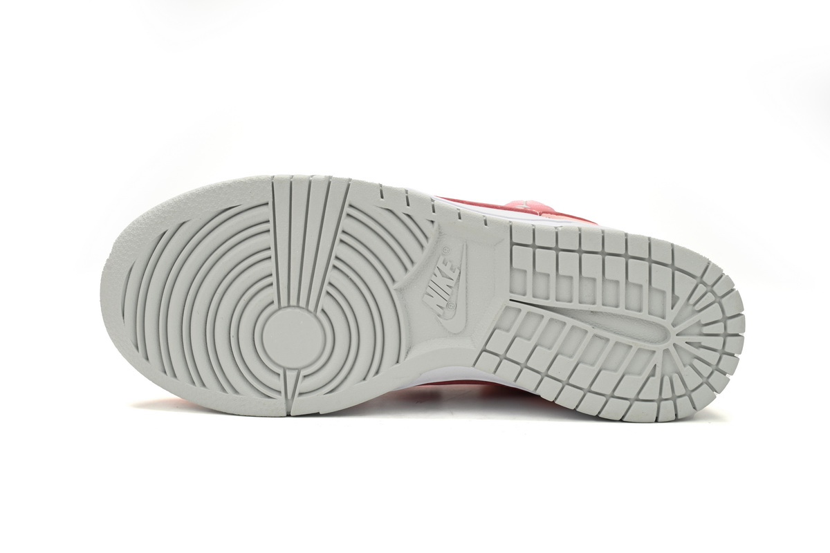  Nike Dunk Low Neon Foundation Make-up Hug Bear  DH9765-102