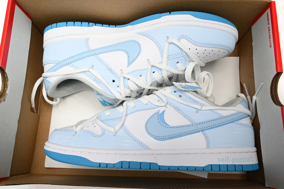  Nike Dunk Low The Renaissance  DV0831-001