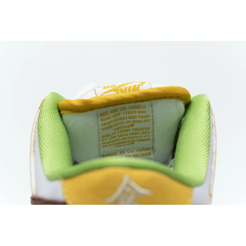  Nike SB Dunk Low Street Hawker (2021)  CV1628-800