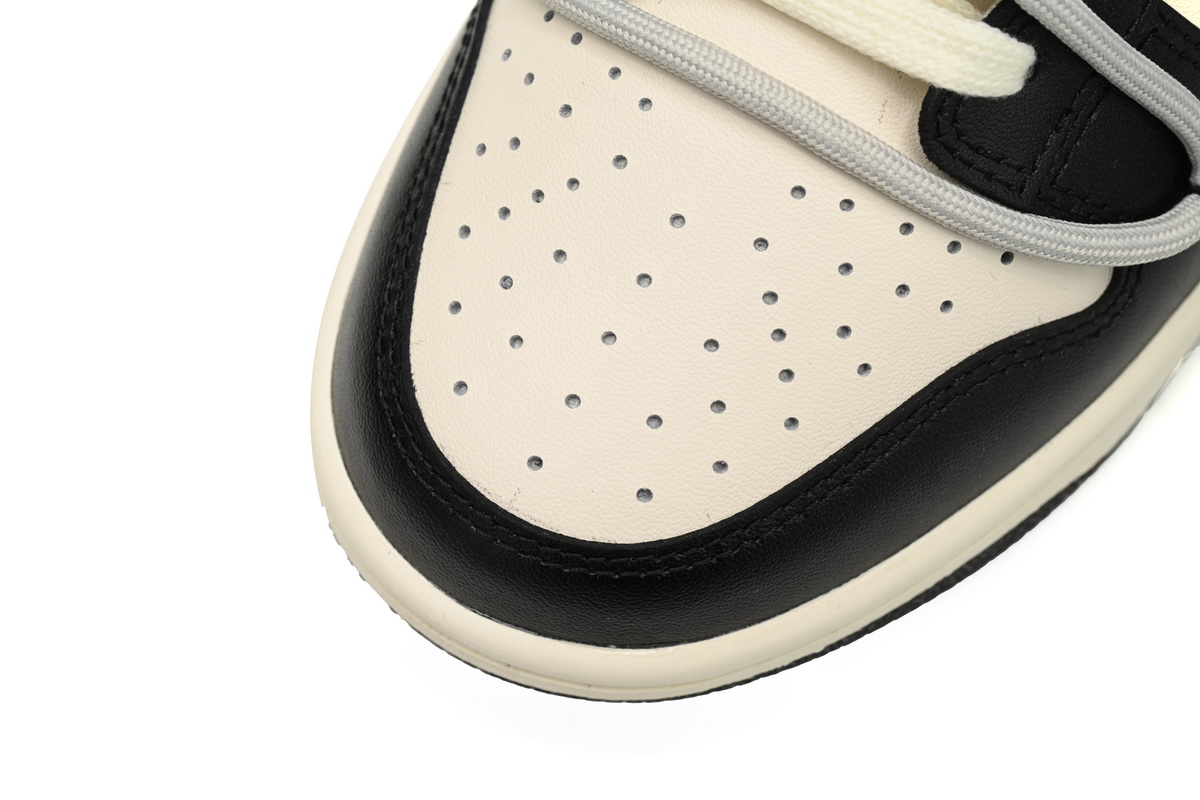 Nike Dunk Low Interstellar black and white   DD1391-100