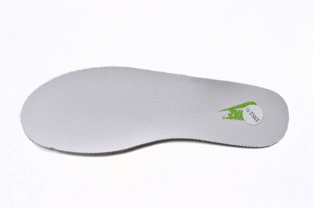 Nike Dunk Low Teddy Bear (Women's)  DZ5318-640