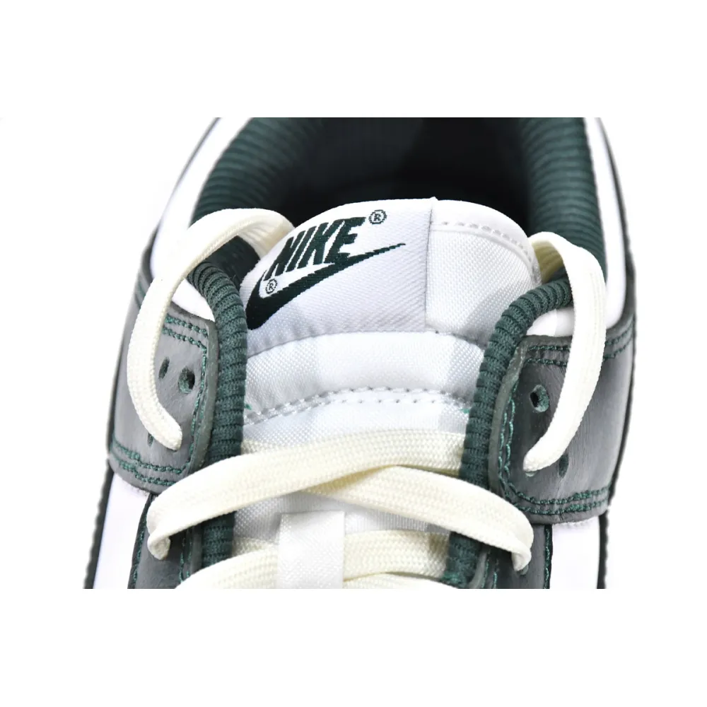Nike Dunk Low Vintage Green (Women's) DQ8580-100